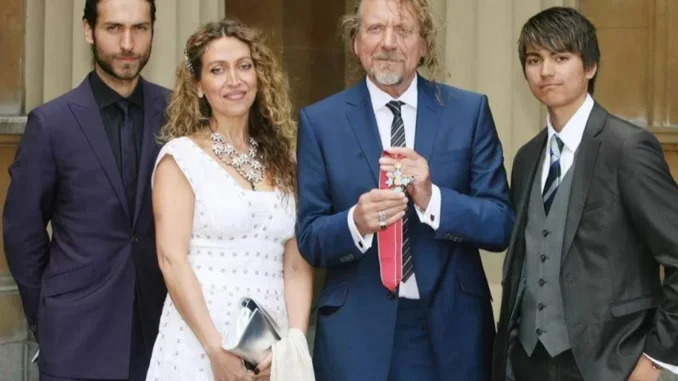 robert-plant-led-zeppelin-with-his-children-2021-1024x683