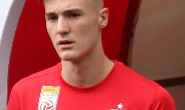 FC_RB_Salzburg_gegen_LASK_(2023-04-16)_21_(cropped)
