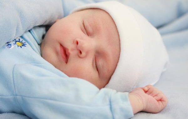 newborn-baby-boy-sleeping